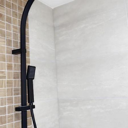 L'AppartE Black Superbe Appartement Pop ! Безансон Экстерьер фото