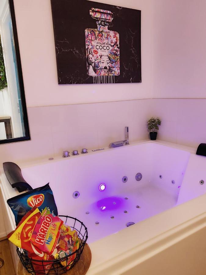 L'AppartE Black Superbe Appartement Pop ! Безансон Экстерьер фото